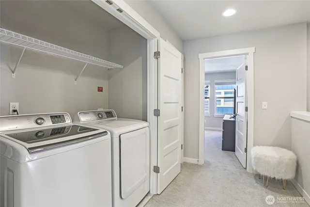 $699,900 | 18901 12th Place West, Unit H2, Lynnwood, WA 98036