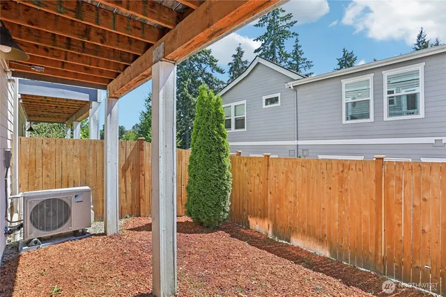 $699,900 | 18901 12th Place West, Unit H2, Lynnwood, WA 98036