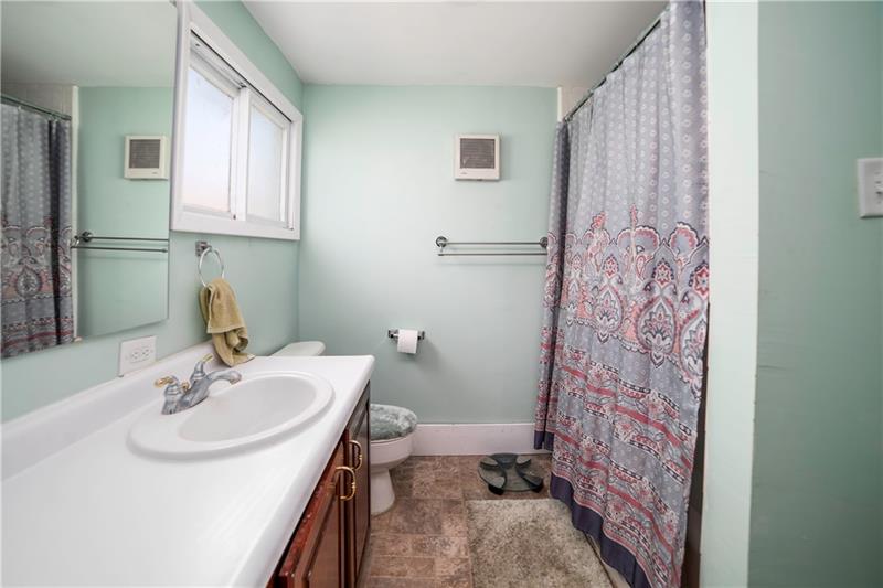 743 Elk Avenue Rochester, PA 15074 - Photo 20 of 23 Gallery Image 20