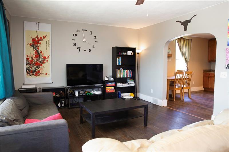 743 Elk Avenue Rochester, PA 15074 - Photo 6 of 23 Gallery Image 6