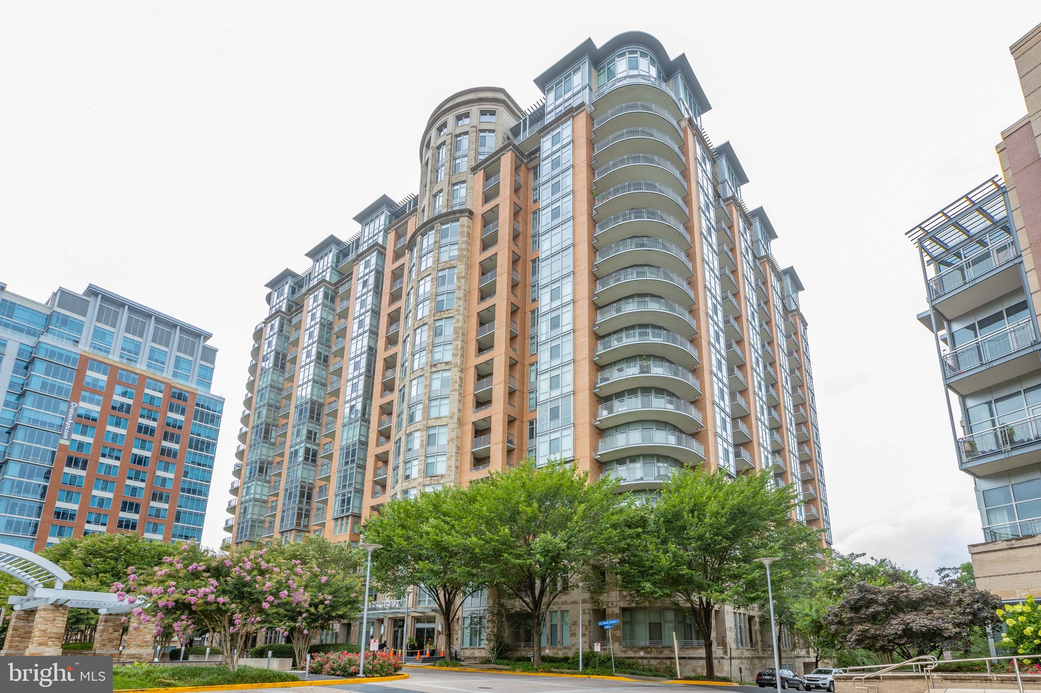 8220 Crestwood Heights Drive, Unit 114, McLean, VA 22102 Compass