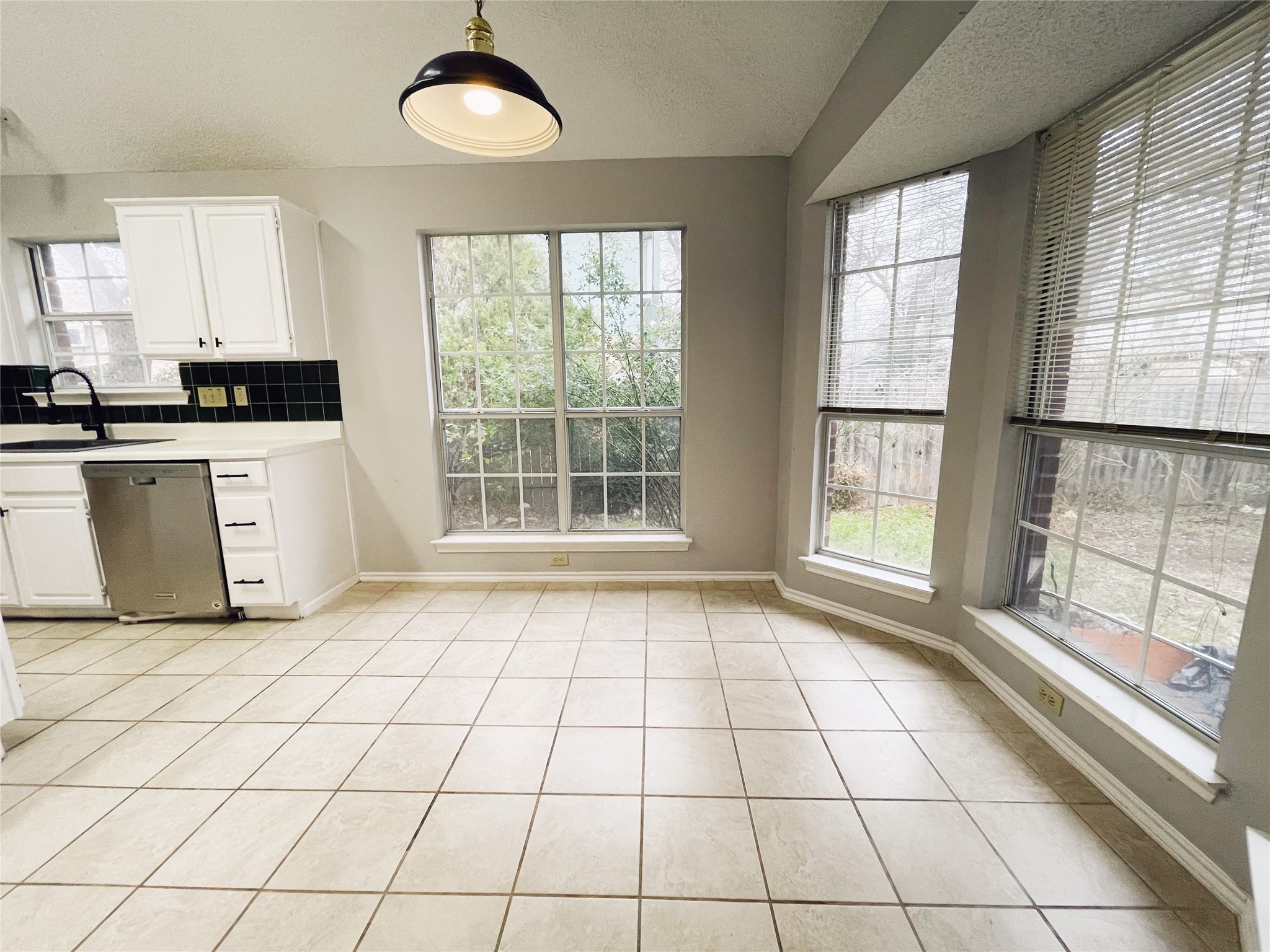 204 Cripple Creek Road Cedar Park, TX 78613 - Photo 14 of 36 This space is quite roomy & can fit your large farm table.