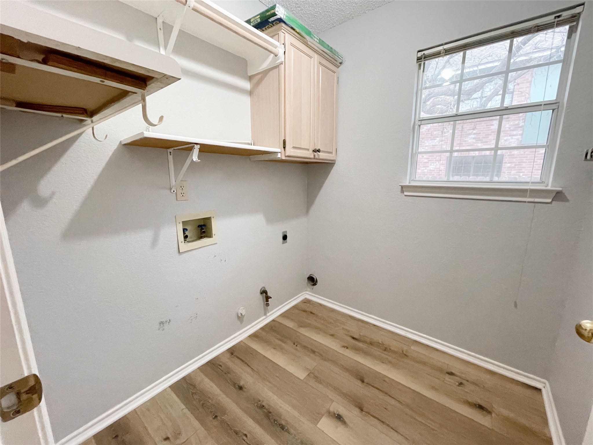 204 Cripple Creek Road Cedar Park, TX 78613 - Photo 30 of 36 Laundry room.