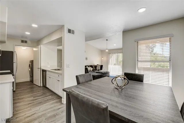 $1,795 | 2300 East Silverado Ranch Boulevard, Unit 2008, Las Vegas, NV 89123