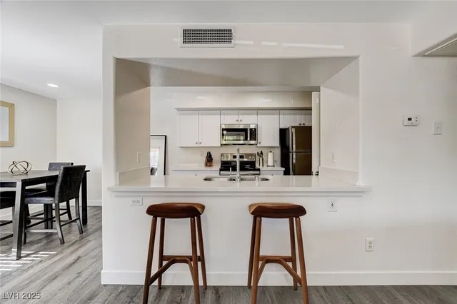 $1,795 | 2300 East Silverado Ranch Boulevard, Unit 2008, Las Vegas, NV 89123