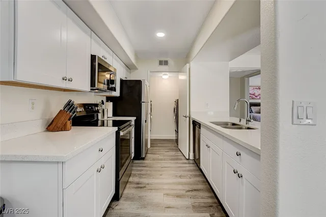 $1,795 | 2300 East Silverado Ranch Boulevard, Unit 2008, Las Vegas, NV 89123