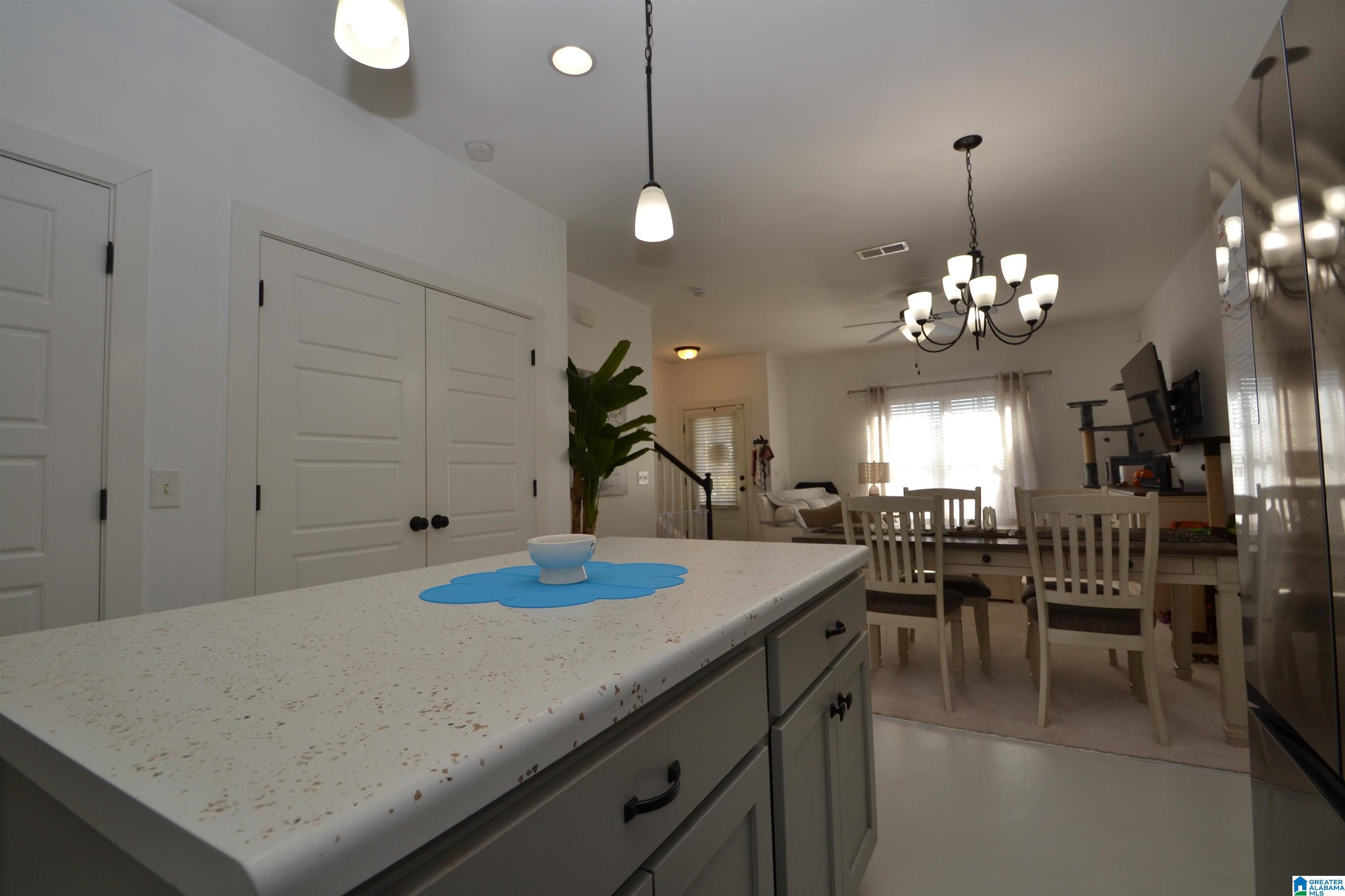 4408 Ridgemont Circle Birmingham, AL 35244 - Photo 4 of 21