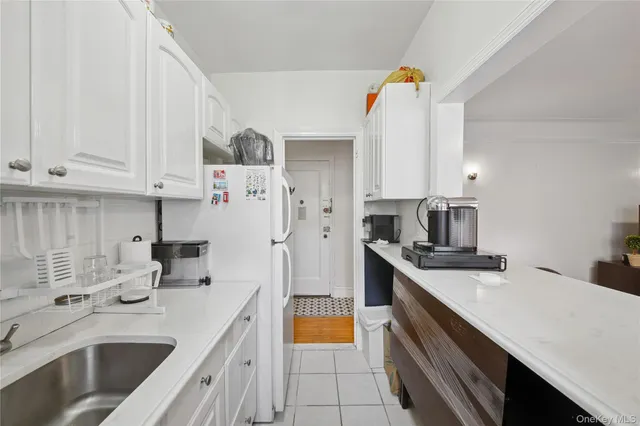 $379,000 | 35-05 72nd Street, Unit 3G | Jackson Heights