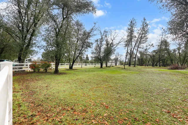 $417,000 | 17618 Flowers Lane, Anderson, CA 96007