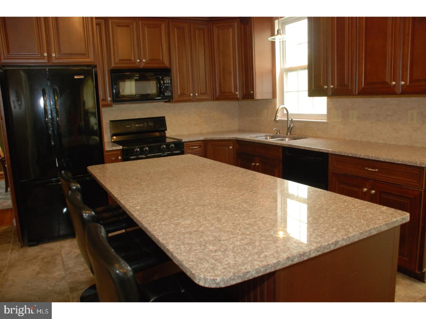 535 Blue School Road Perkasie, PA 18944 - Photo 4 of 24 Kitchen