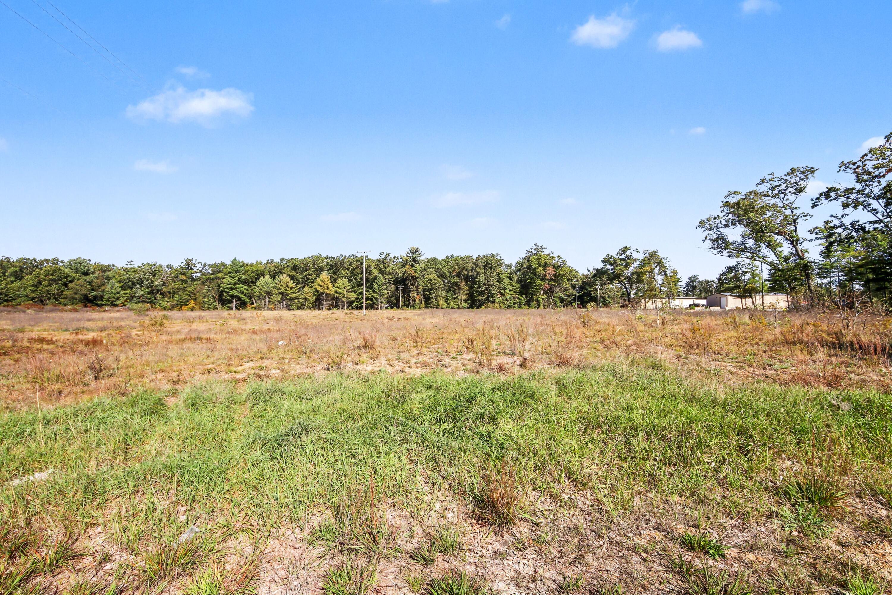 801 South Maple Island Road Muskegon, MI 49442 - Photo 5 of 10 file_7295