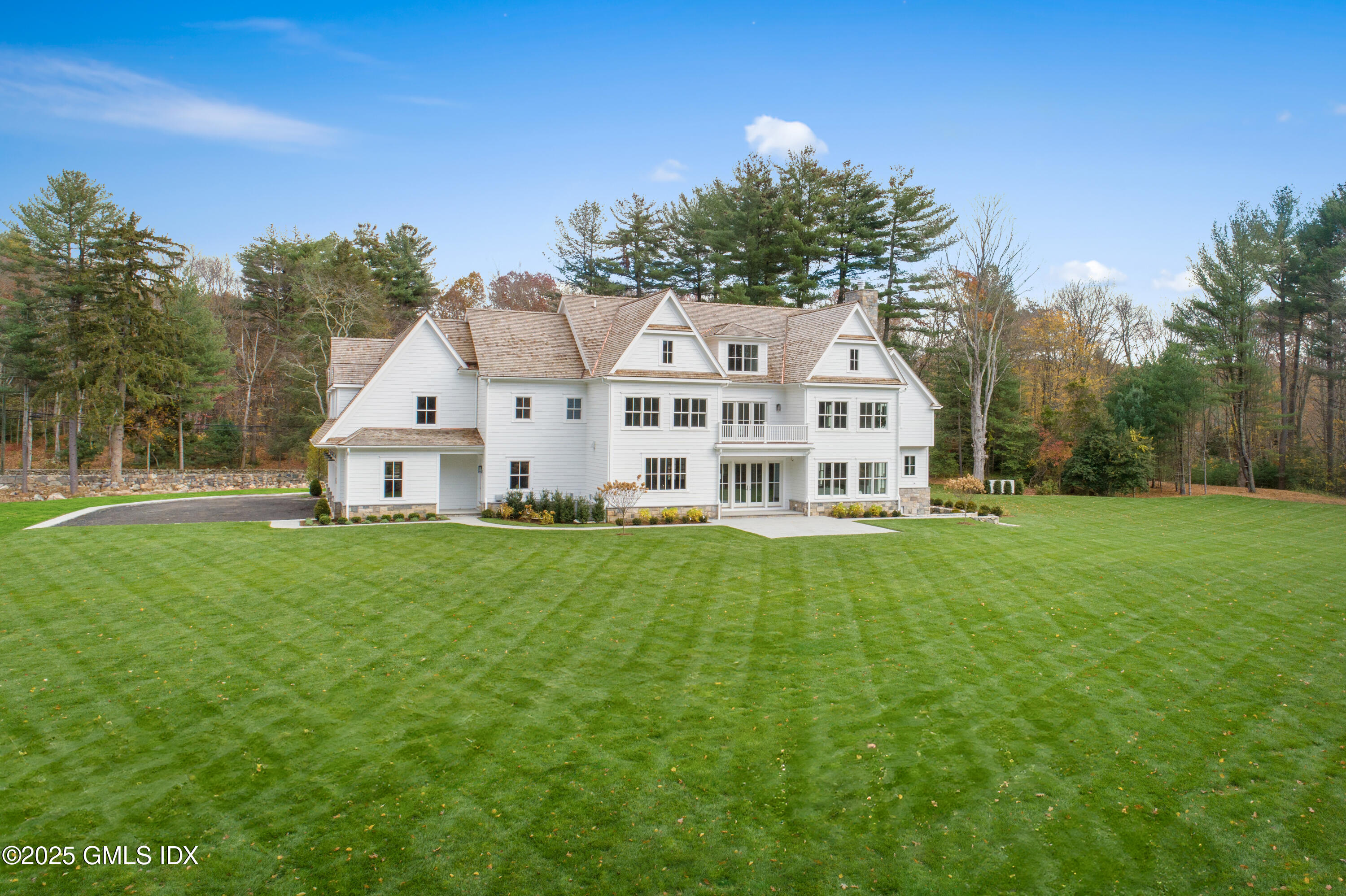 928 West Road New Canaan, CT 06840 - Photo 2 of 40 Backyard