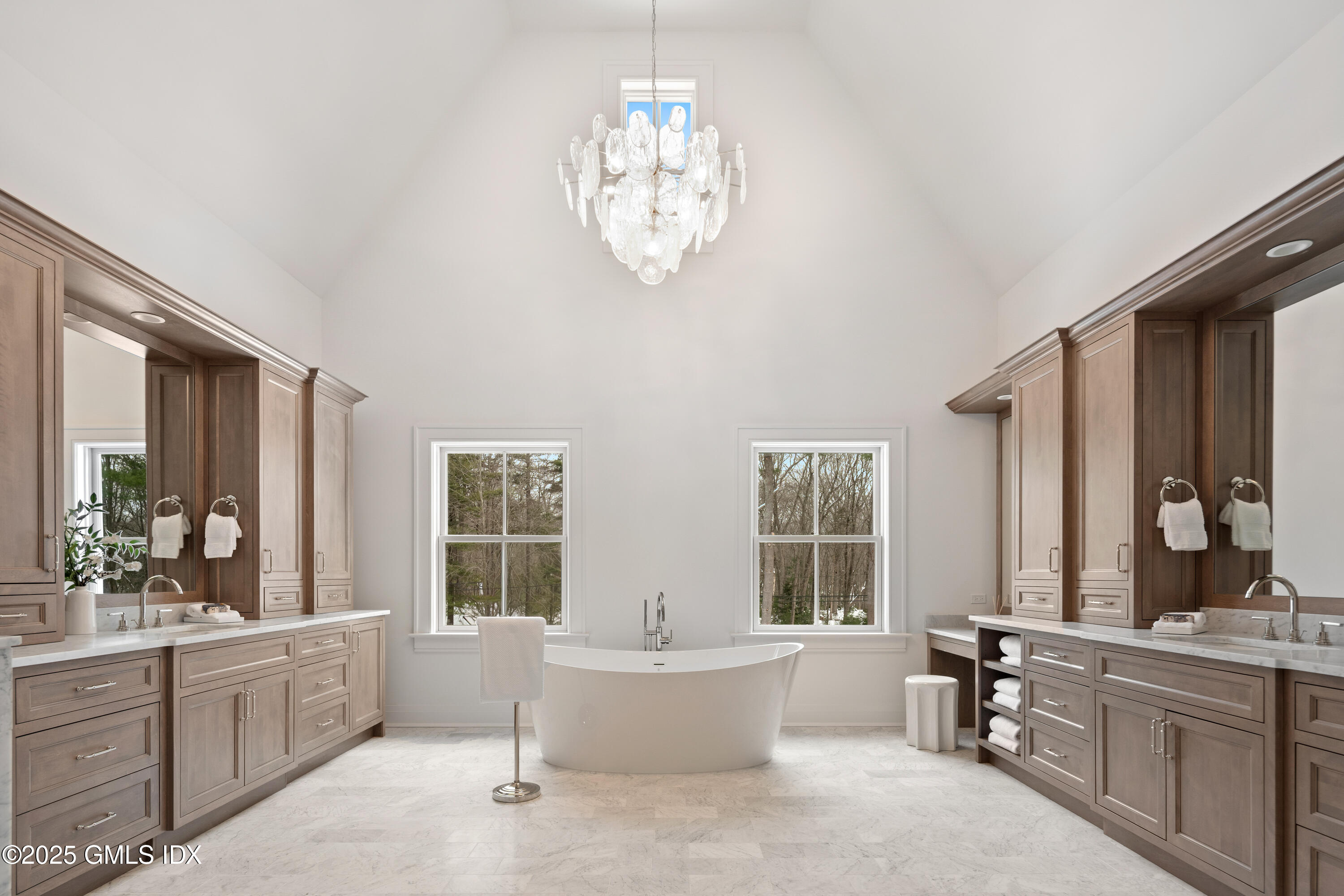 928 West Road New Canaan, CT 06840 - Photo 29 of 40 Primary Bath