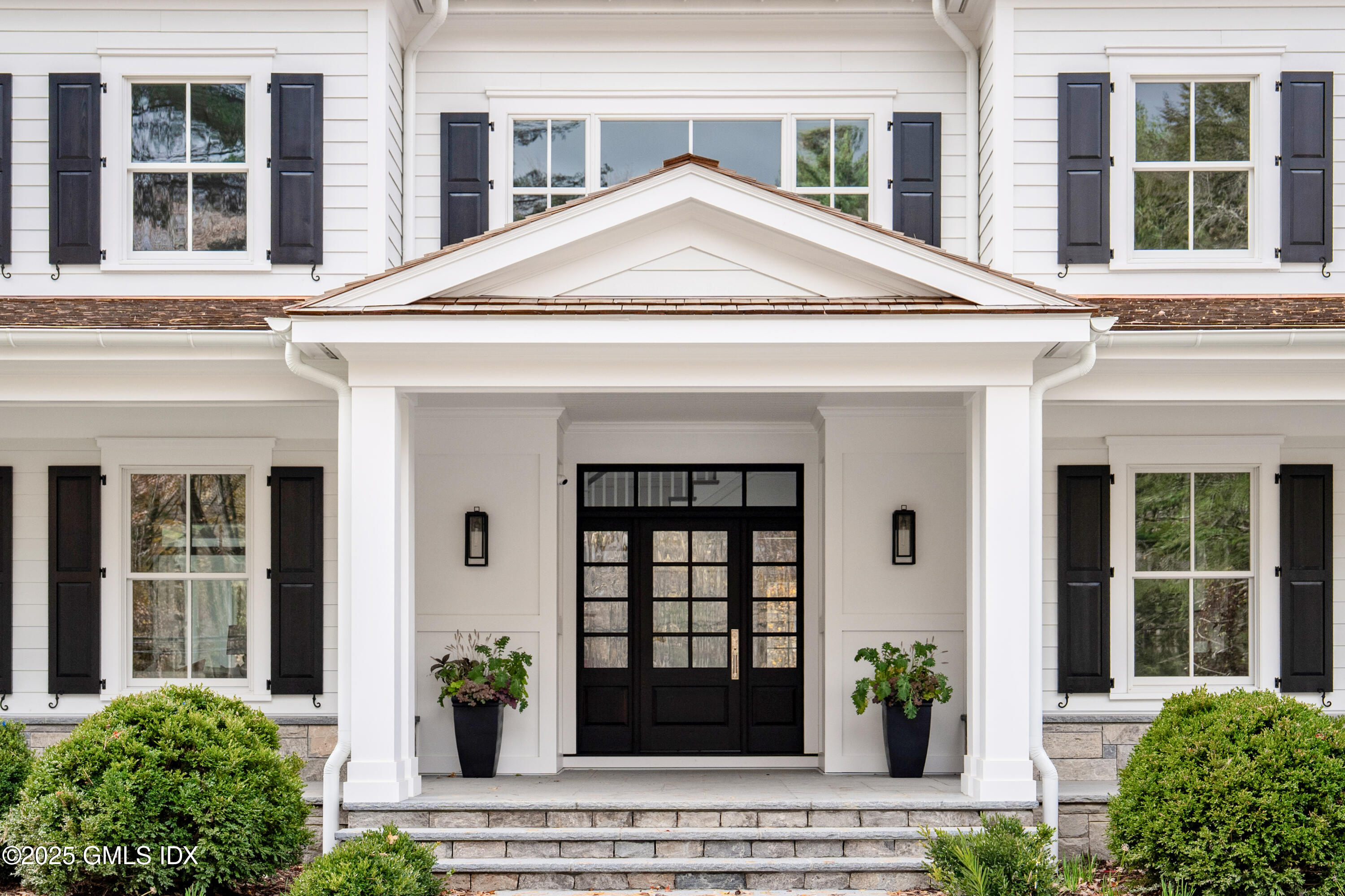 928 West Road New Canaan, CT 06840 - Photo 3 of 40 Portico