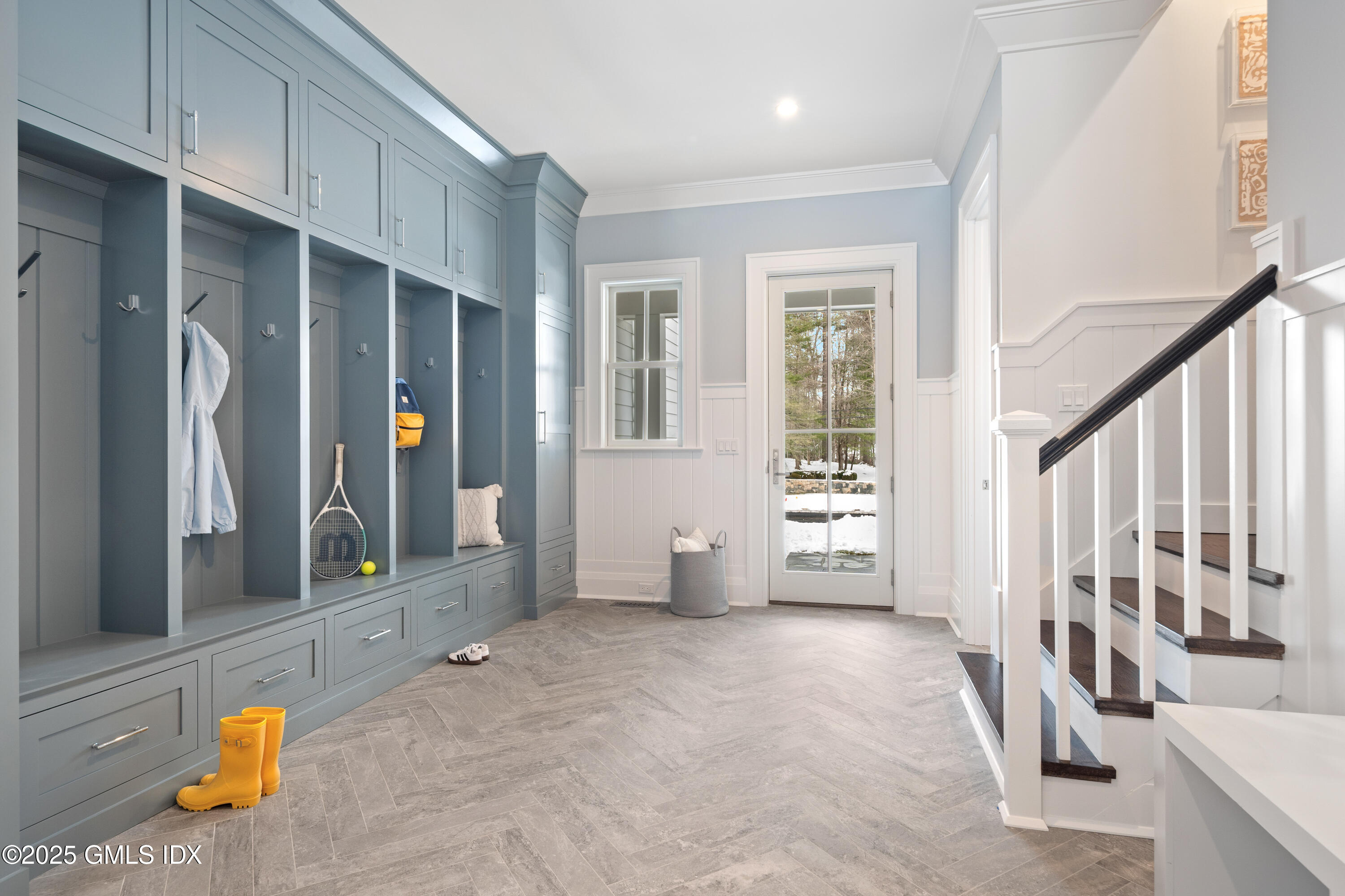 928 West Road New Canaan, CT 06840 - Photo 34 of 40 Mudroom