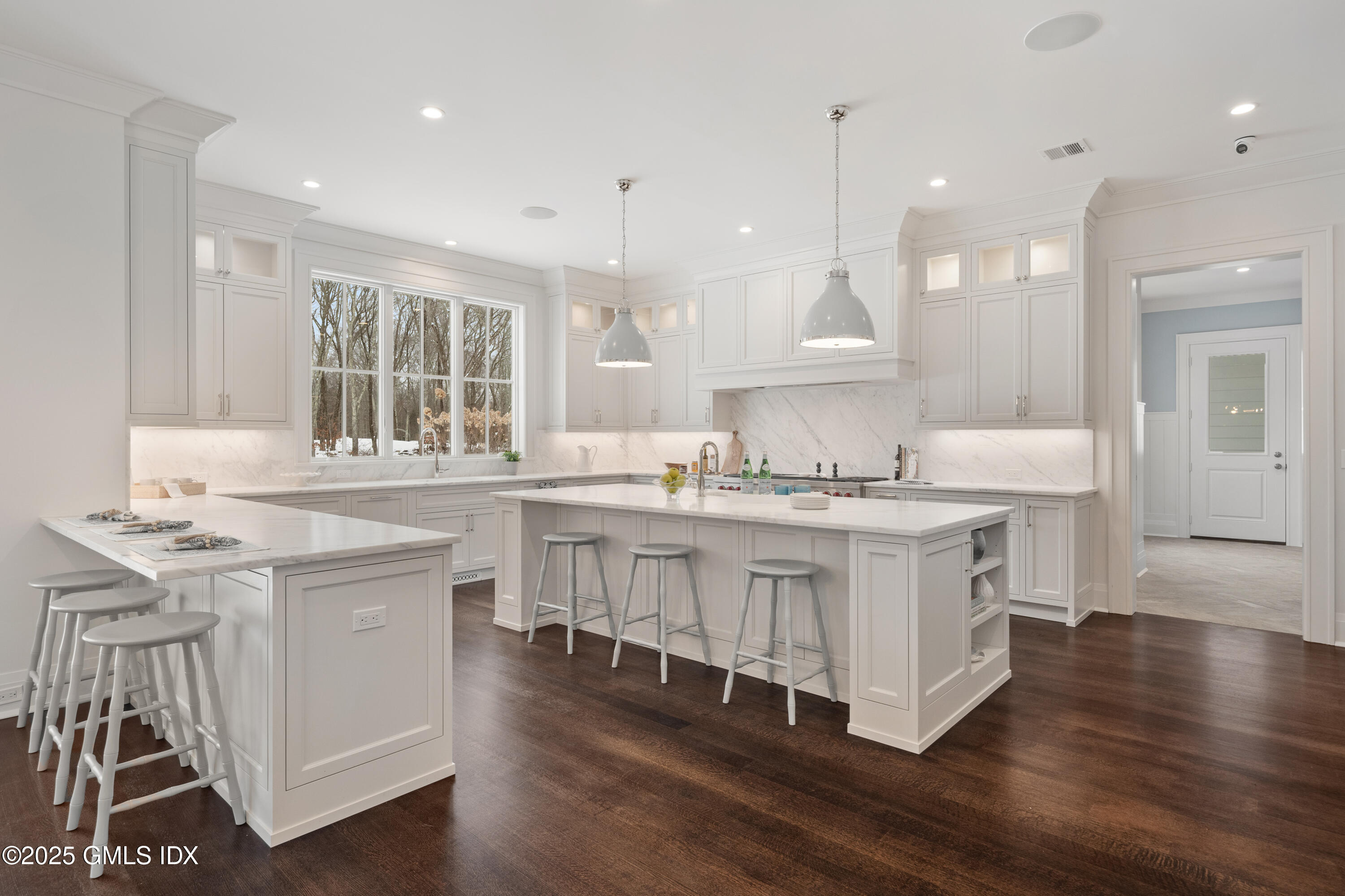 928 West Road New Canaan, CT 06840 - Photo 10 of 40 Kitchen