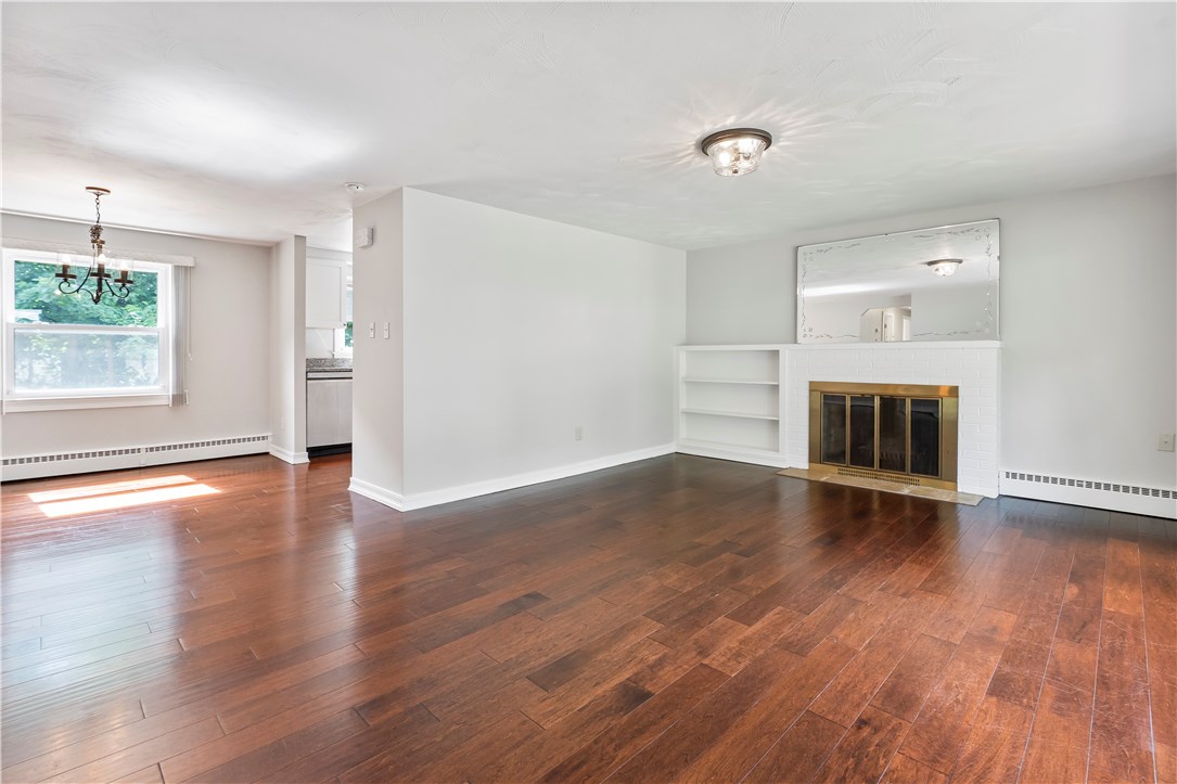 360 Diamond Hill Road Warwick, RI 02886 - Photo 4 of 20