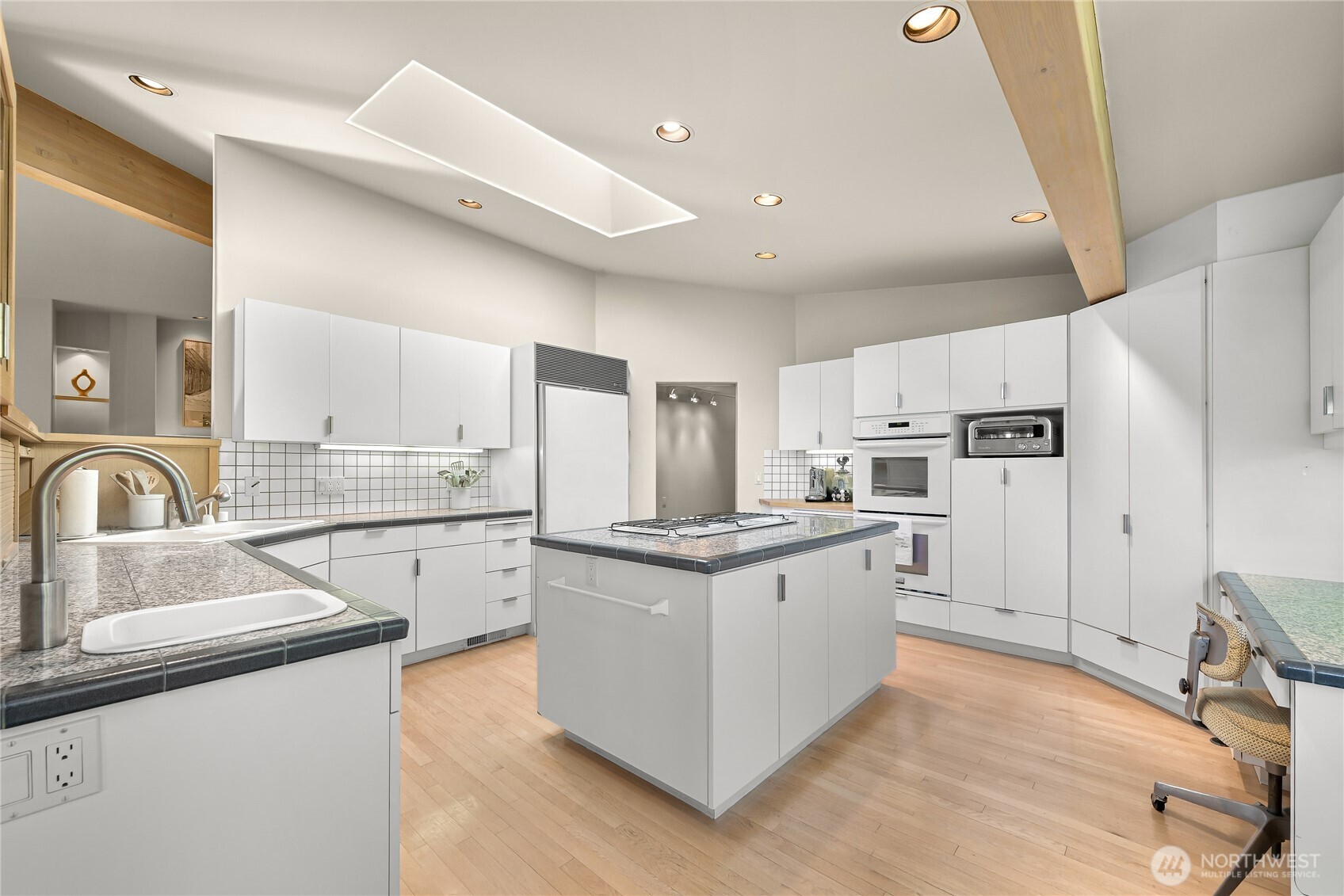 733 Fieldston Road Bellingham, WA 98225 - Photo 19 of 40