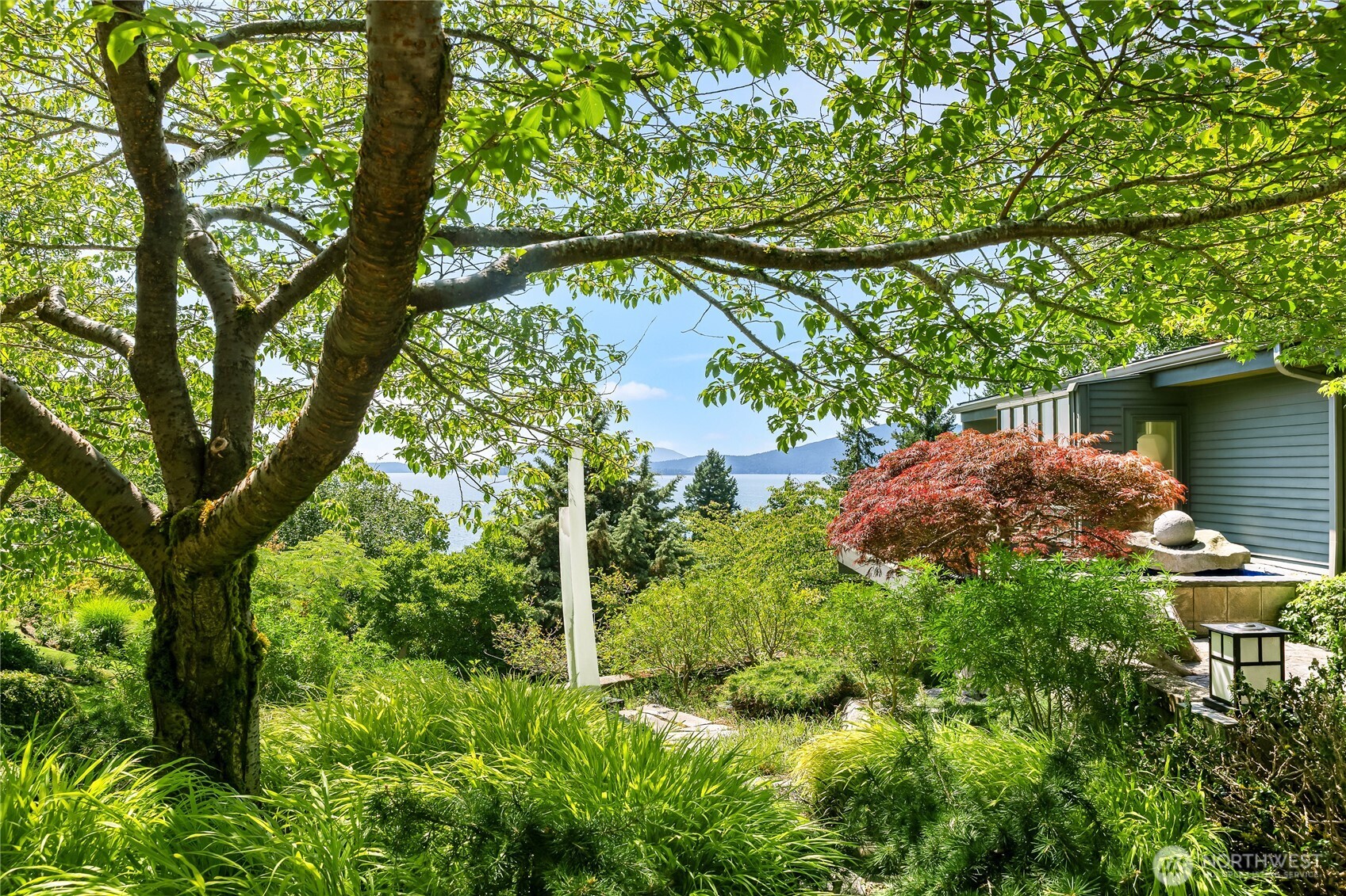 733 Fieldston Road Bellingham, WA 98225 - Photo 9 of 40