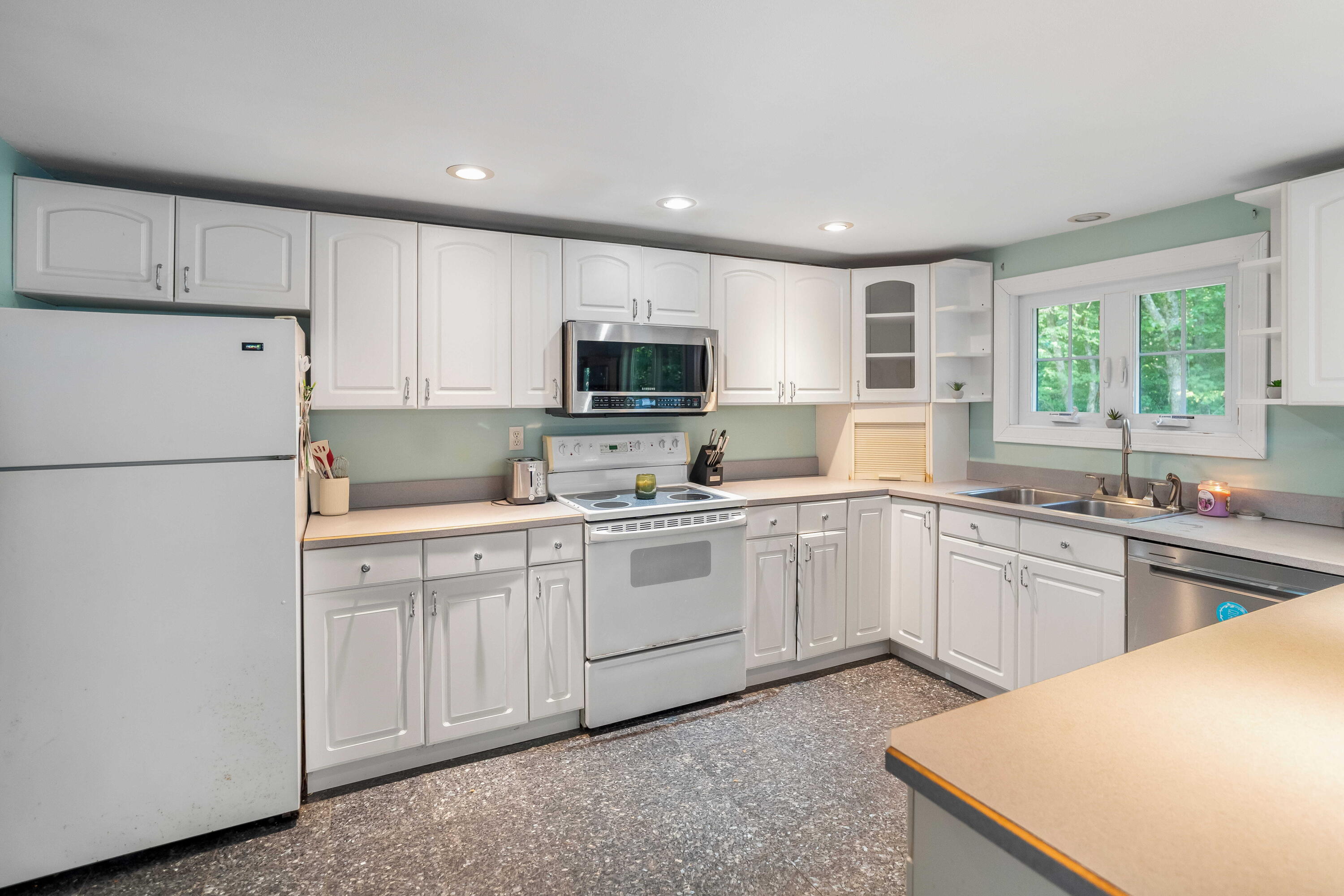 20 Quarry Road North Berwick, ME 03906 - Photo 8 of 30 DSC01822