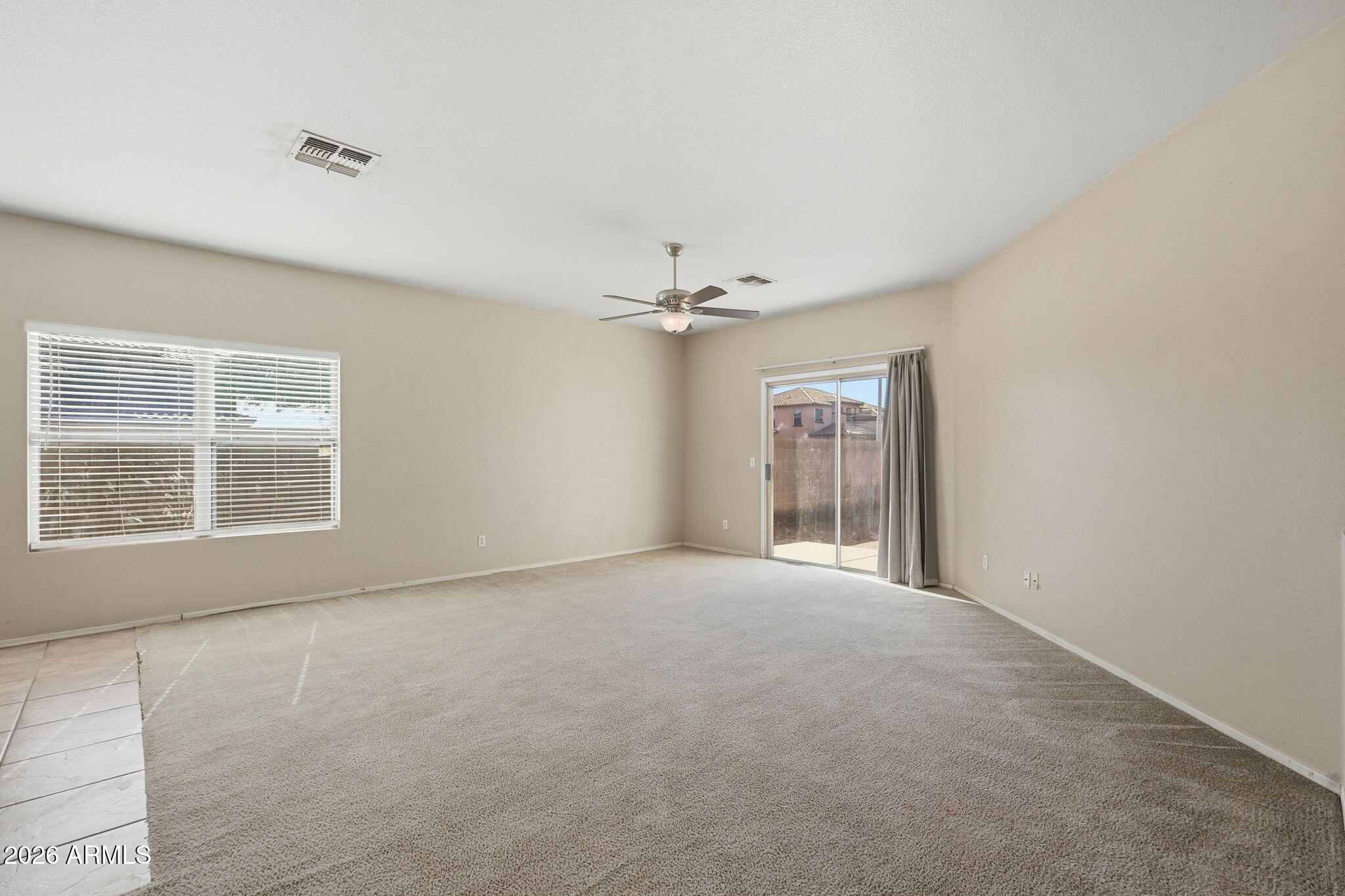 575 West Silver Reef Court Casa Grande, AZ 85122 - Photo 4 of 29 Great Room with access to bakyard