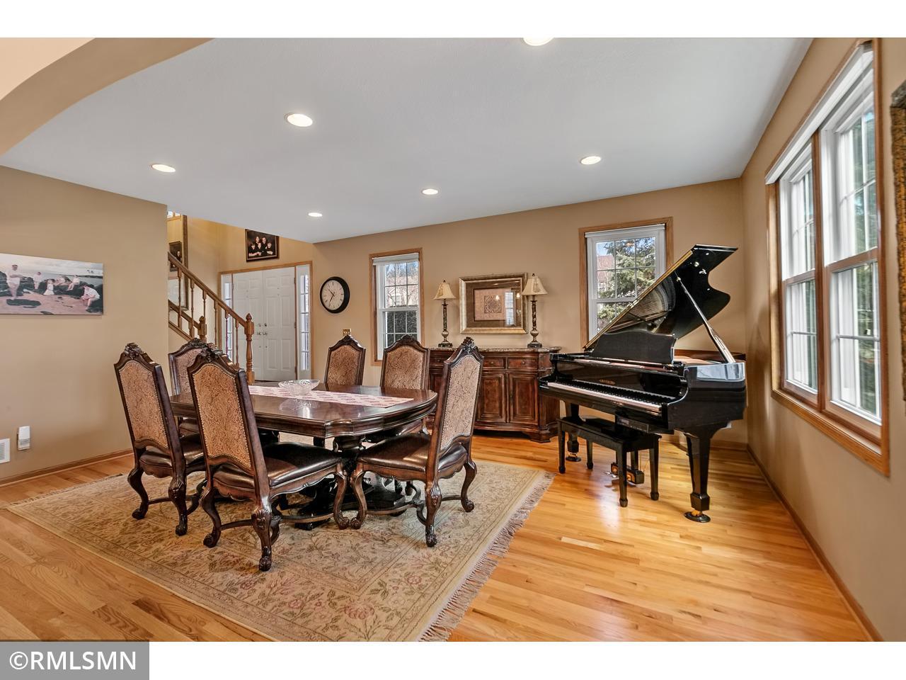 16813 Thatcher Road Eden Prairie, MN 55347 - Photo 3 of 34
