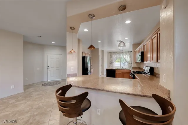 $2,400 | 2620 Lochleven Way, Henderson, NV 89044