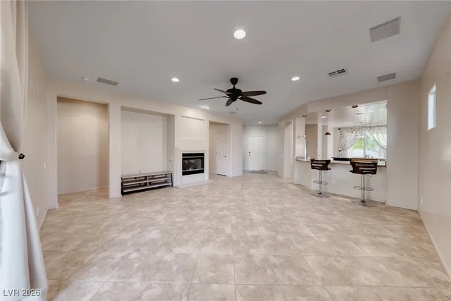 $2,400 | 2620 Lochleven Way, Henderson, NV 89044