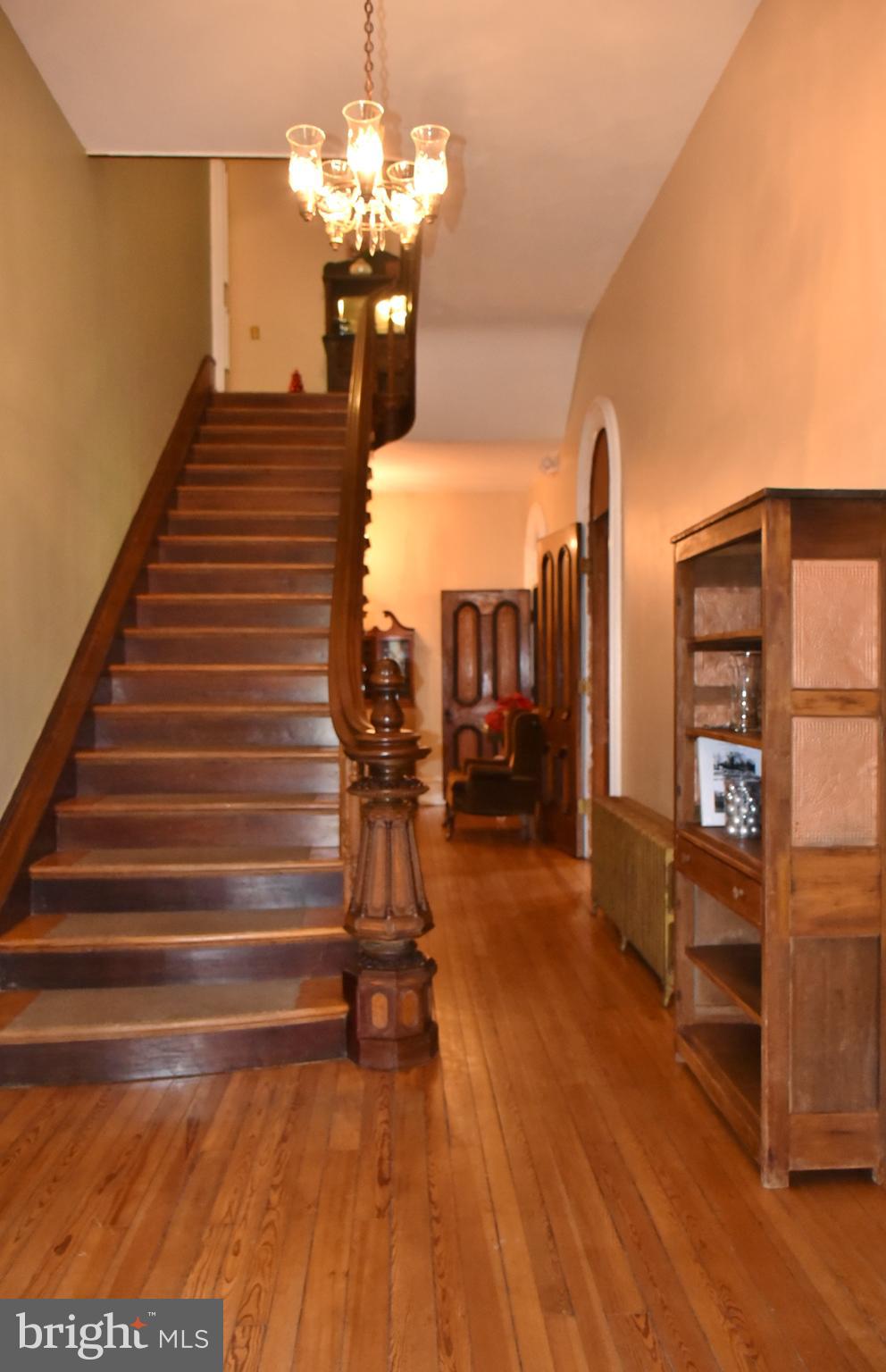 18311 Laurel Run Road Southwest Barton, MD 21521 - Photo 6 of 20 Entry hall