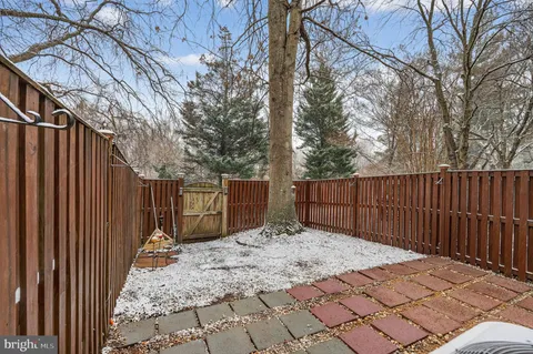 $650,000 | 5769 Heritage Hill Drive, Alexandria, VA 22310