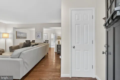 $650,000 | 5769 Heritage Hill Drive, Alexandria, VA 22310