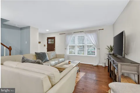 $650,000 | 5769 Heritage Hill Drive, Alexandria, VA 22310