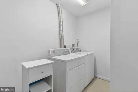 $650,000 | 5769 Heritage Hill Drive, Alexandria, VA 22310