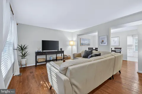 $650,000 | 5769 Heritage Hill Drive, Alexandria, VA 22310