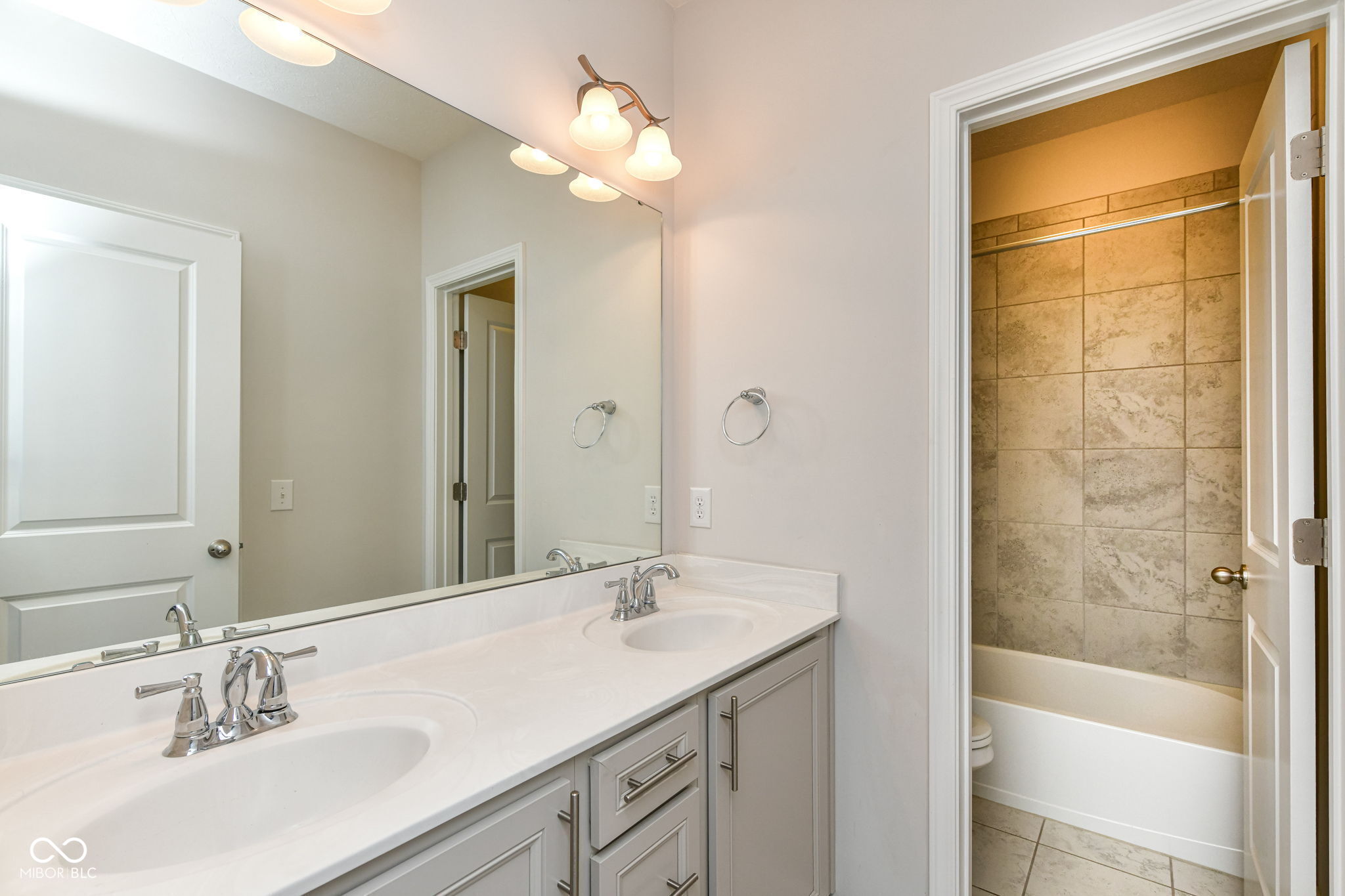 13201 East 131st Street Fishers, IN 46037 - Photo 28 of 42