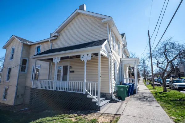 $1,250 | 166 North Sandusky Street, Unit A, Delaware, OH 43015