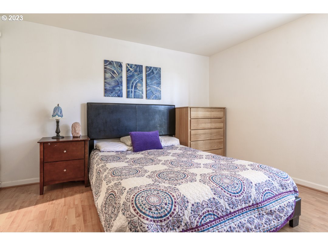 109 Treehill Loop Eugene, OR 97405 - Photo 24 of 32 Gallery Image 24