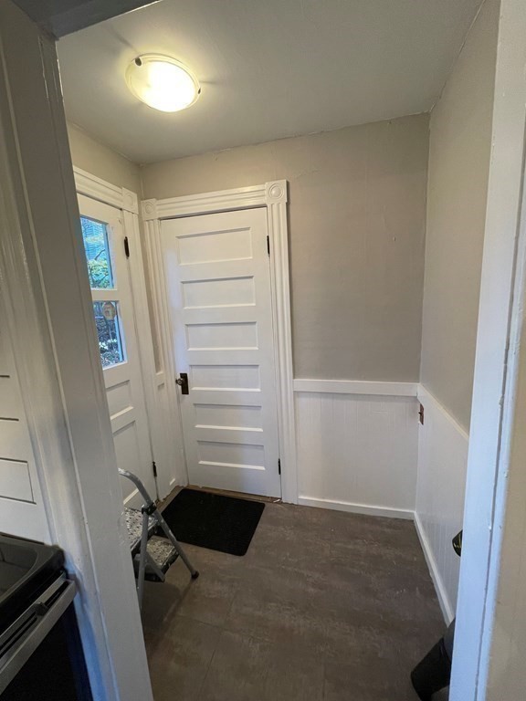 9 Fairfield Street Worcester, MA 01602 - Photo 19 of 39