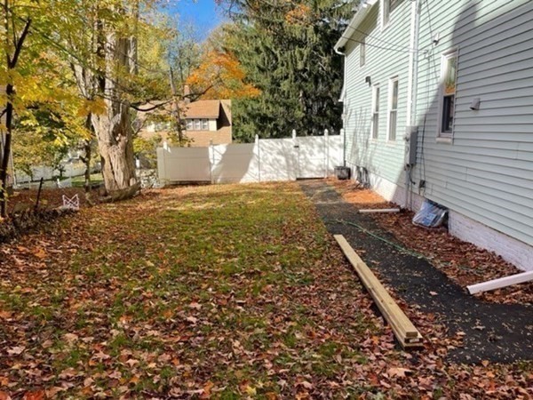 9 Fairfield Street Worcester, MA 01602 - Photo 34 of 39