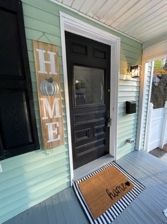 9 Fairfield Street Worcester, MA 01602 - Photo 5 of 39