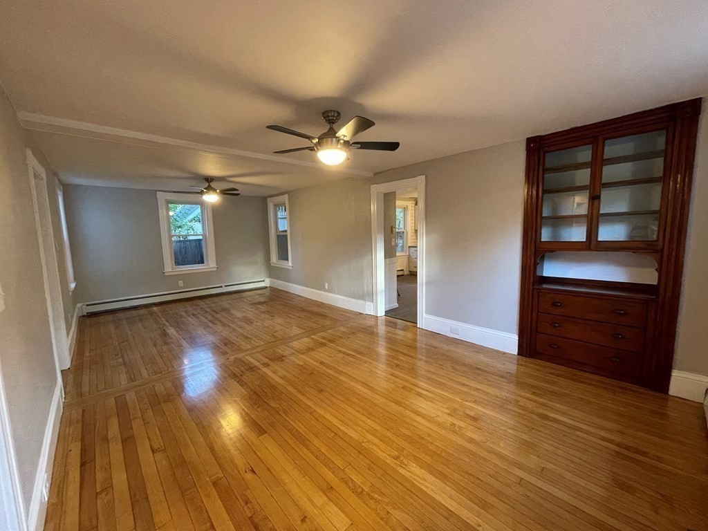 9 Fairfield Street Worcester, MA 01602 - Photo 10 of 39