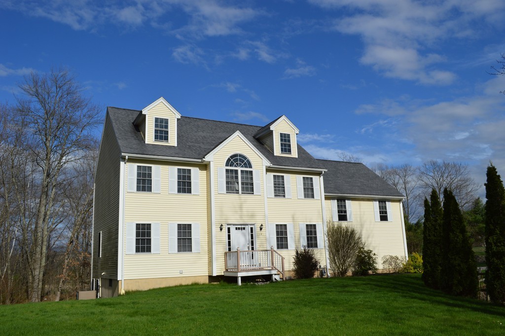 14 Ruth Circle Haverhill, MA 01832 - Photo 1 of 20 Gallery Image 1