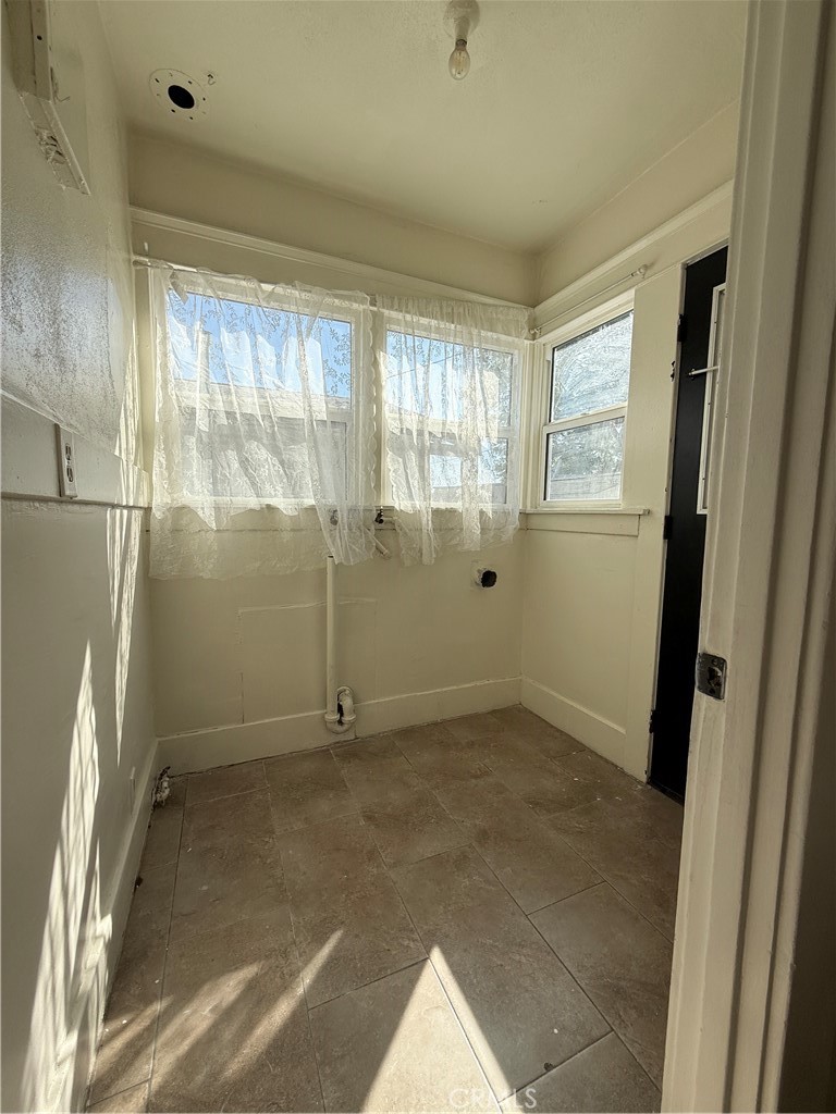 1183 Wisconsin Street Pomona, CA 91768 - Photo 20 of 26