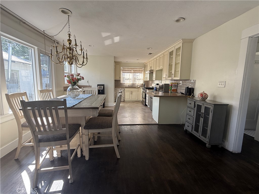 1183 Wisconsin Street Pomona, CA 91768 - Photo 7 of 26