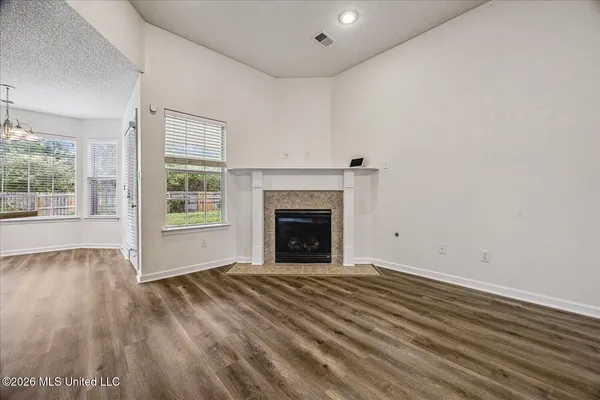 $285,000 | 7238 Crape Myrtle Drive, Olive Branch, MS 38654