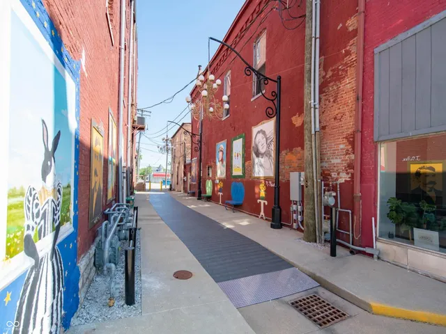 $299,900 | 1510 Aster Drive, Shelbyville, IN 46176