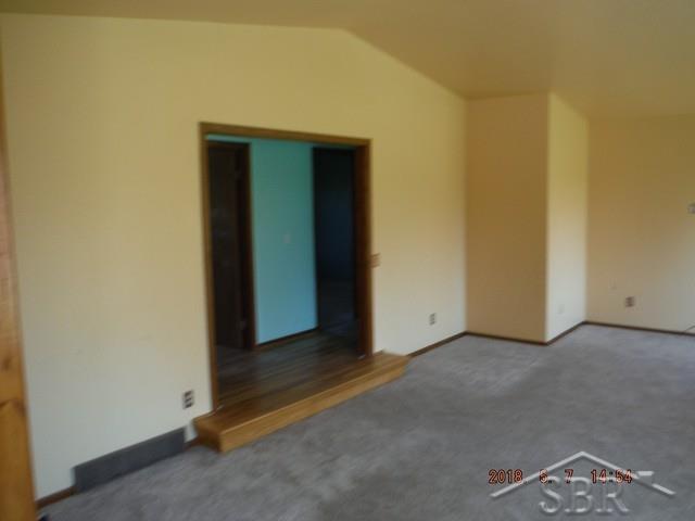 7301 Trinklein Road Saginaw, MI 48609 - Photo 8 of 15 31347269-7.JPG