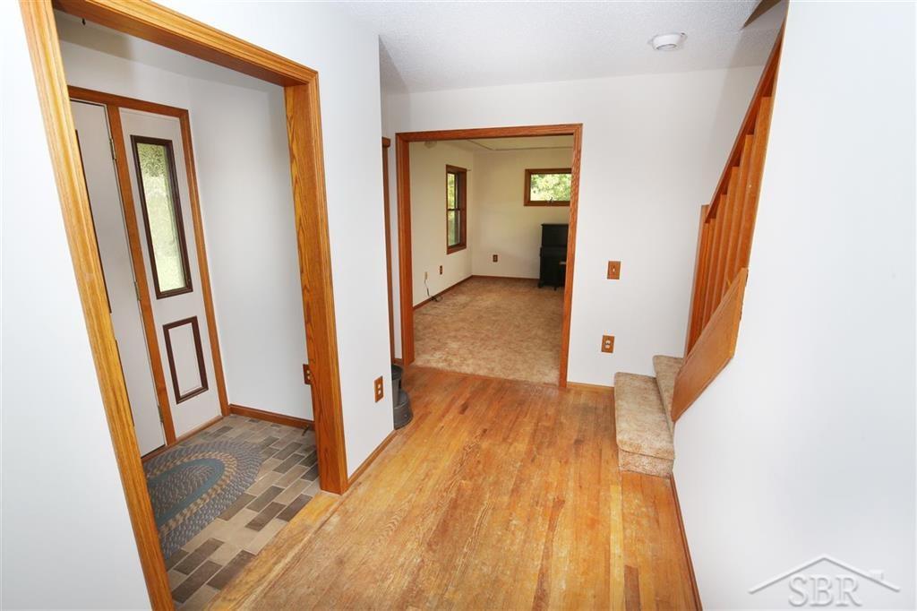692 East Freeland Road Merrill, MI 48637 - Photo 8 of 29