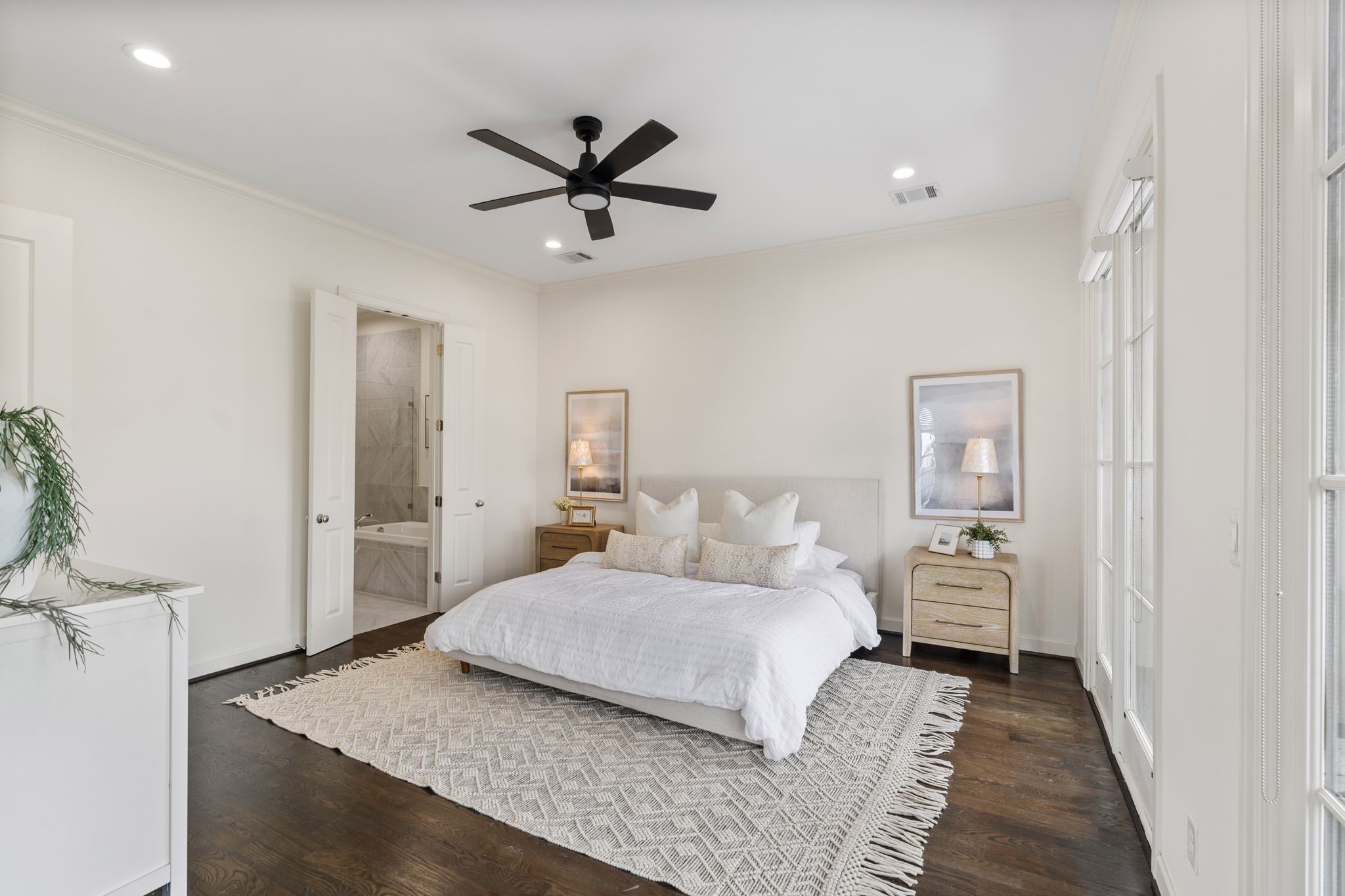 908 Thompson Street Houston, TX 77007 - Photo 21 of 45