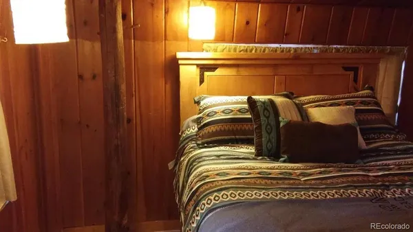 a view of walk in closet